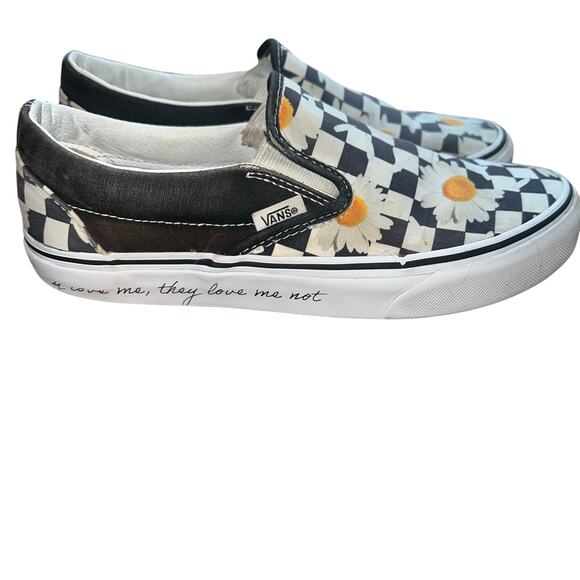 Black White Checkered Vans with Daisy Print Size 5.5 - Picture 1 of 11
